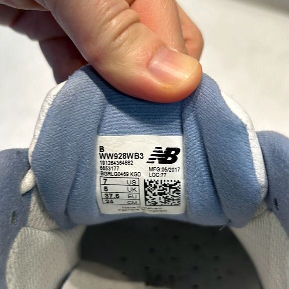 New Balance 928V3 Walking Running Shoes Womens Sz 7 White Comfortable - Picture 9 of 9